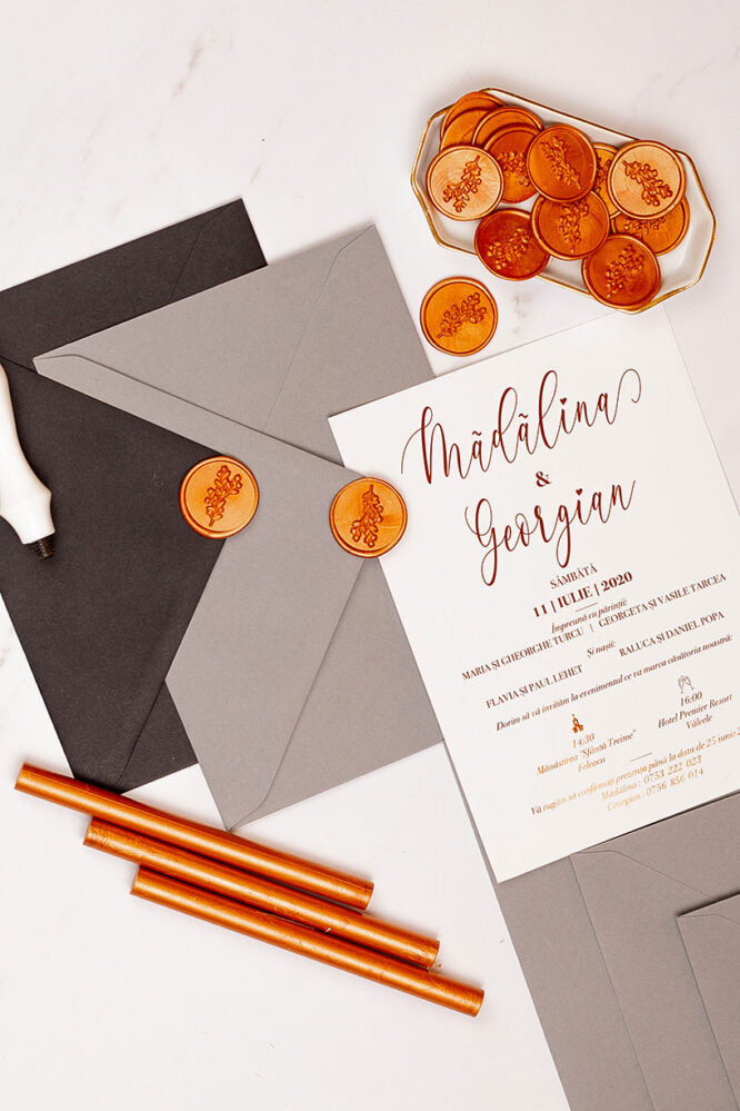 Invitații de nuntă – Caligrafie Aurie Invitatii Love Story