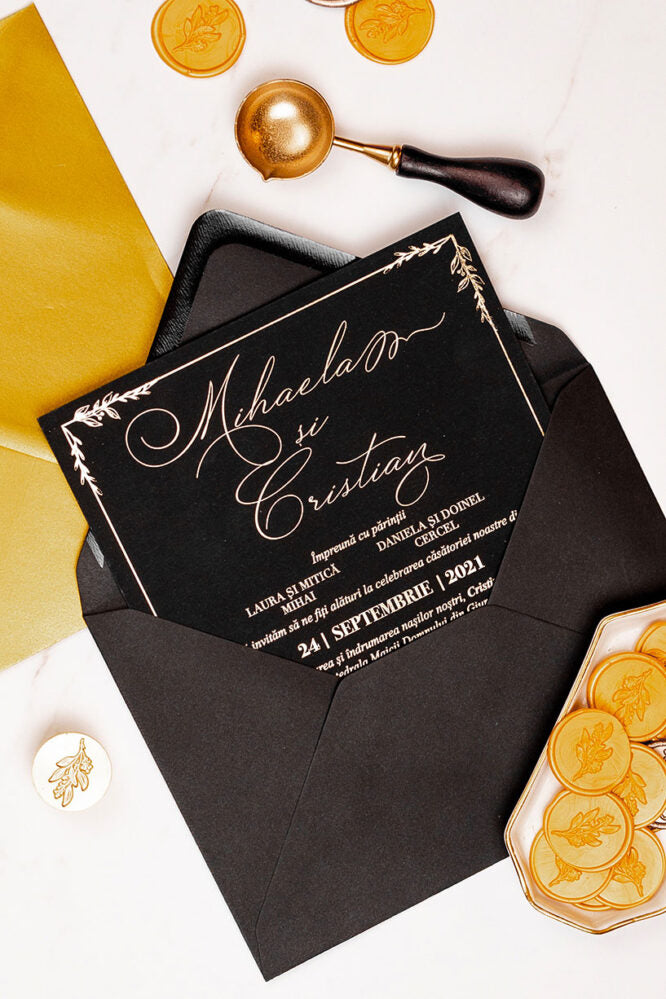 Invitații de nuntă – Dark Gold Folio Invitatii Love Story