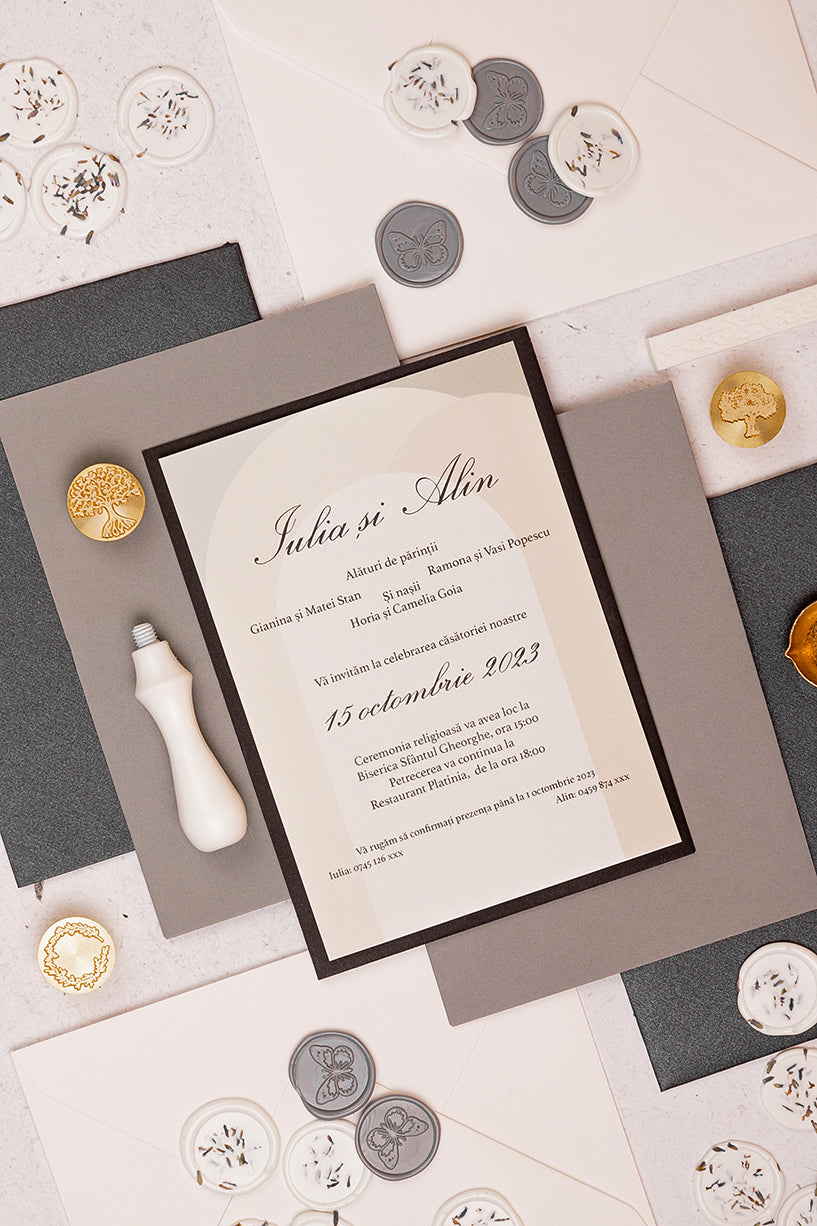 Invitații de nuntă – Forme Arcuite Invitatii Love Story