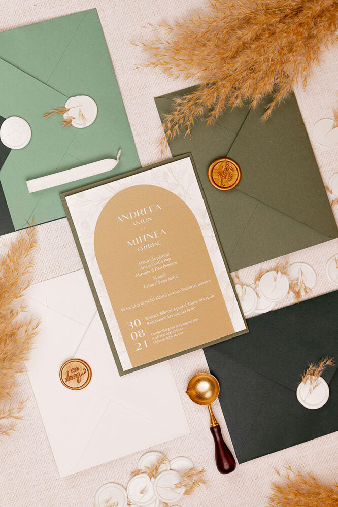 Invitații de nuntă – Arcuita Fundal Floral Invitatii Love Story