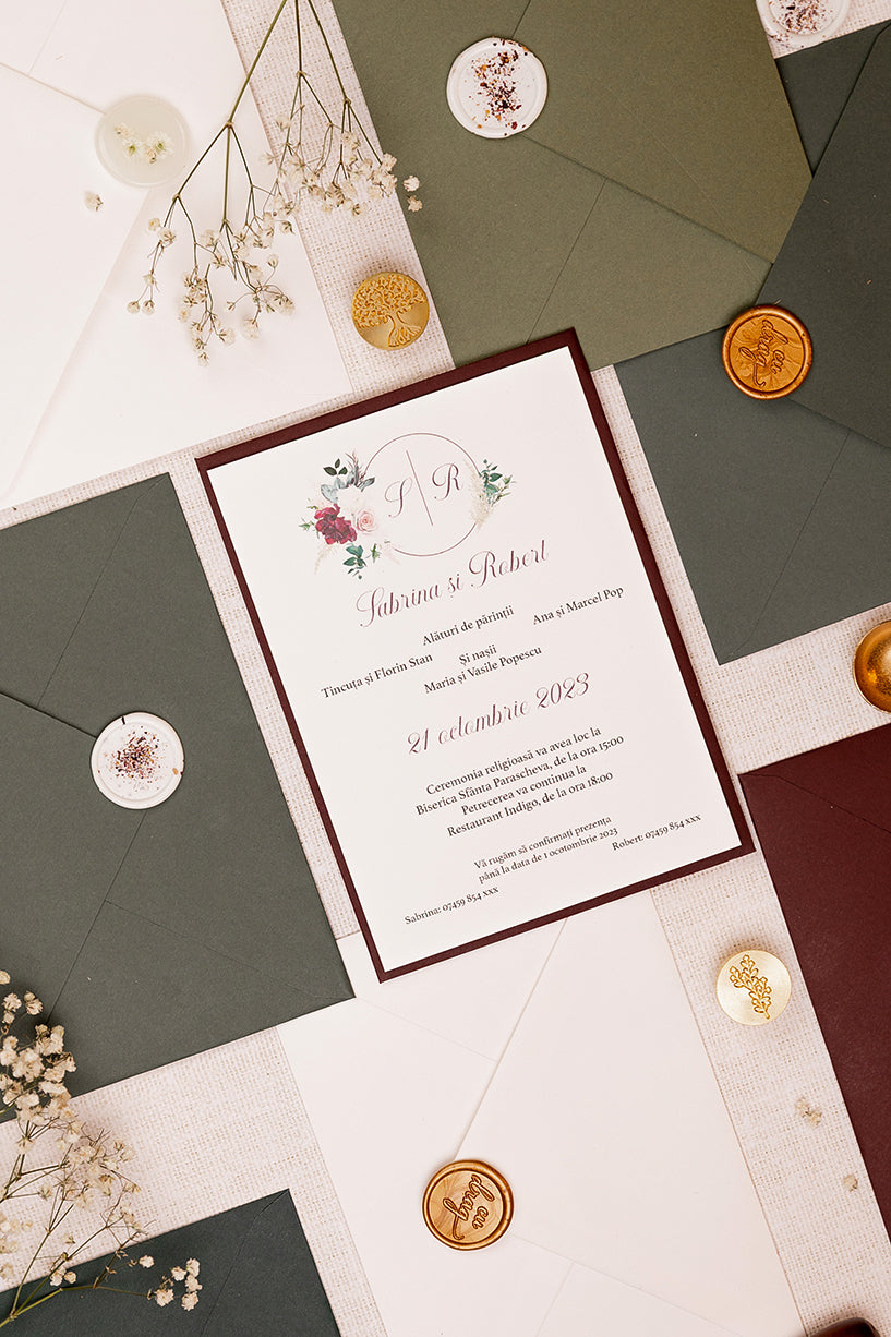 Invitații de nuntă – Monograma Bordeaux  Invitatii Love Story   